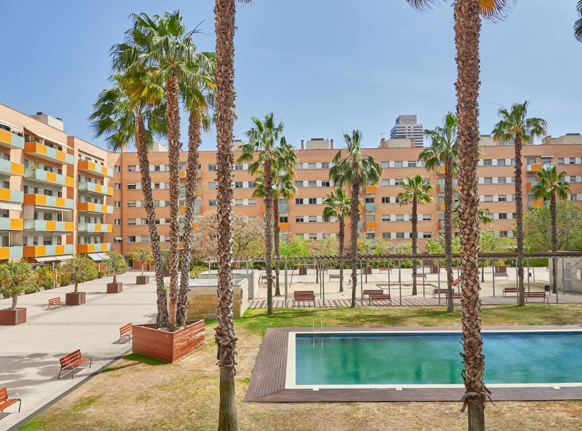 Vila Olimpica Pool Suites Barcelona Luaran gambar
